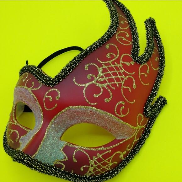 Mardi Gras Mask - Picture 1 of 4